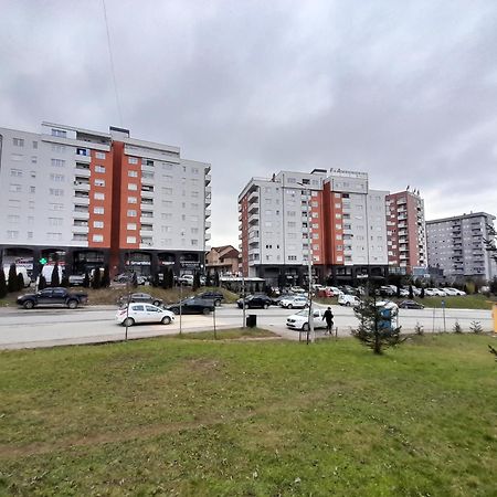 Gray Apartment 1 Pristina Buitenkant foto