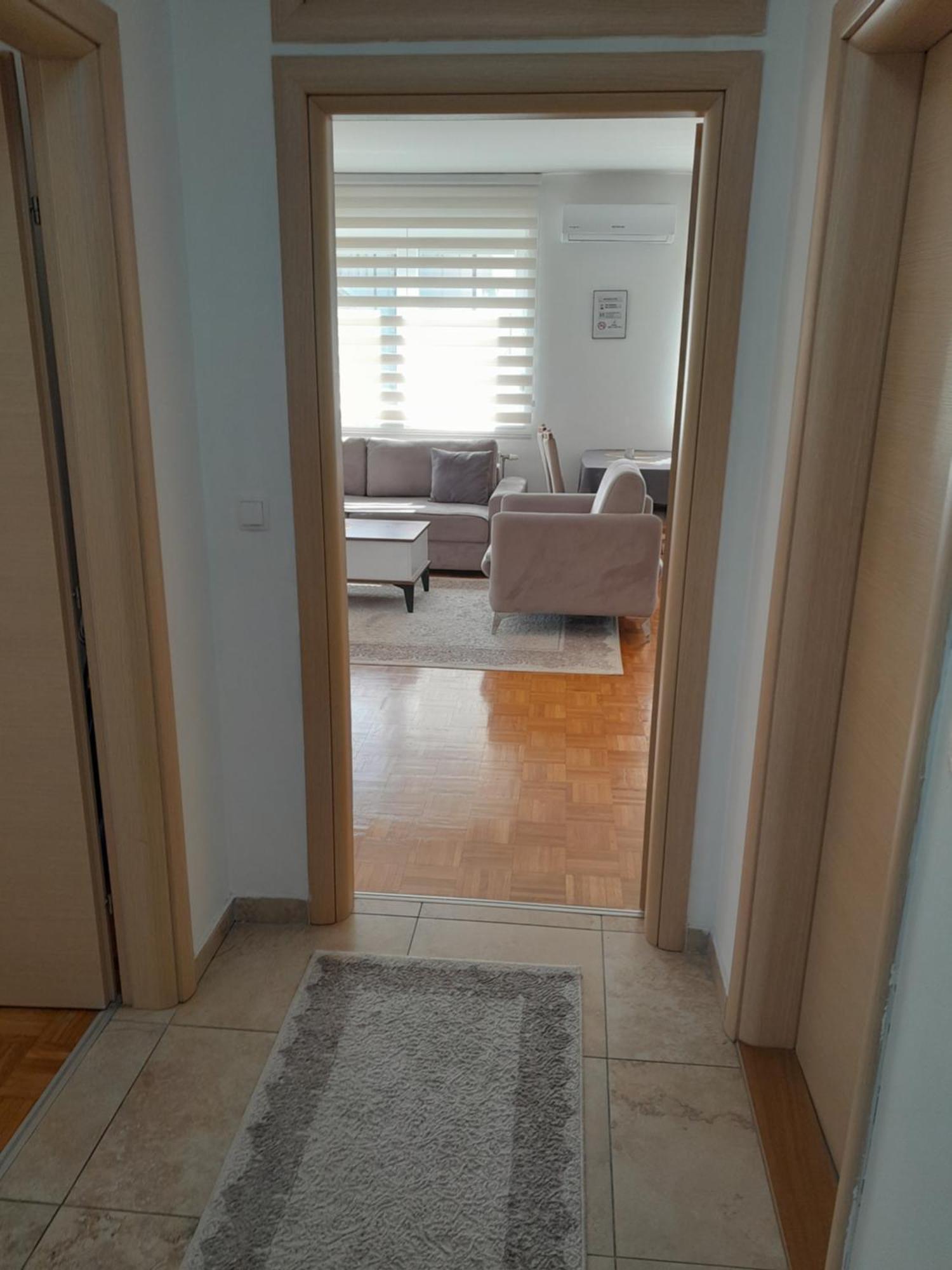 Gray Apartment 1 Pristina Buitenkant foto